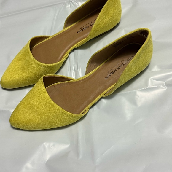 Christian Siriano by Payless Yellow Flats - Picture 3 of 6
